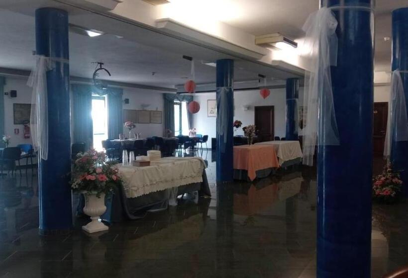 هتل La Barcarola