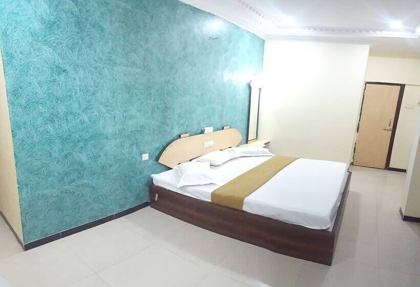 هتل Galaxy Imperial Aurangabad