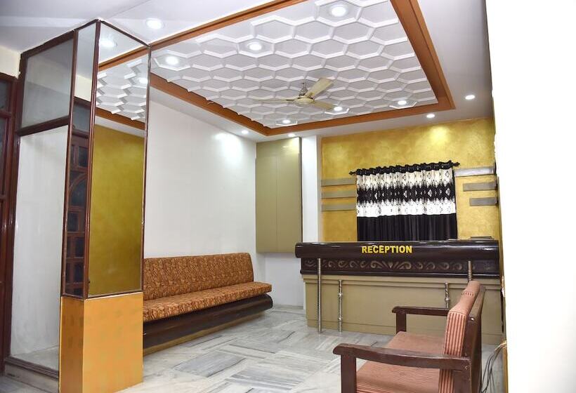 هتل Galaxy Imperial Aurangabad