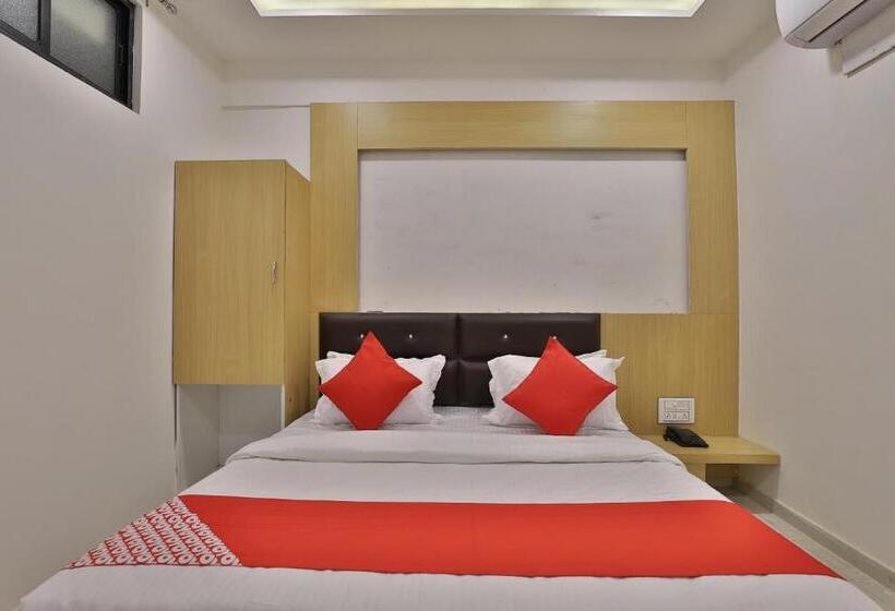 Fotos del hotel Oyo 35508 Dev Palace:  11