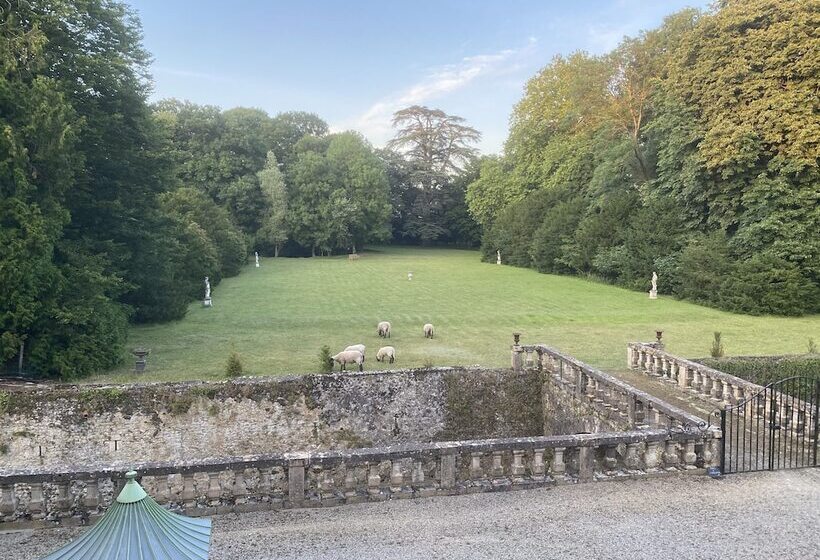 پانسیون Château Des Feugerets