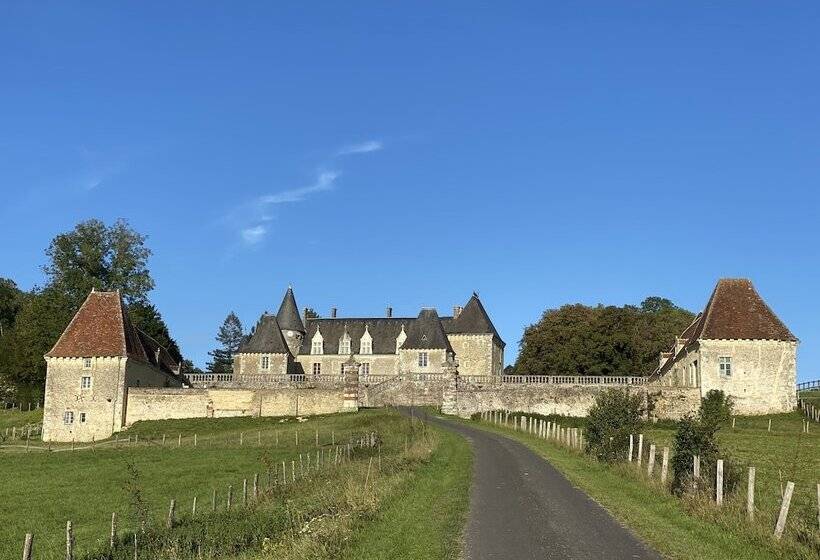 پانسیون Château Des Feugerets