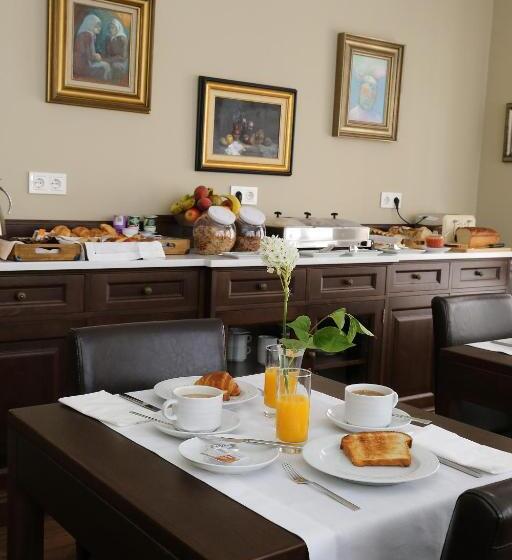 پانسیون Vía Xix