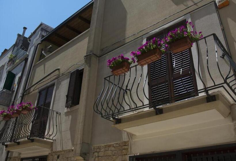 تختخواب و صبحانه Casa Domi