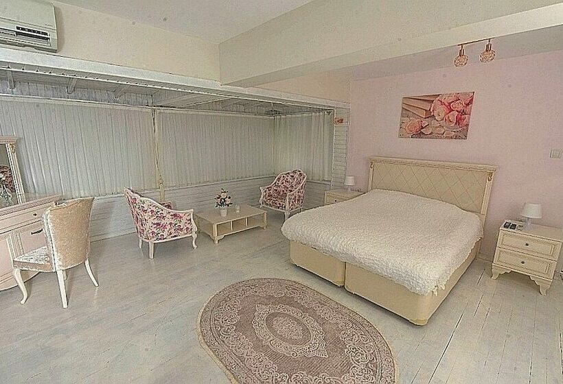 Beyaz Ev Butik Otel Masukiye