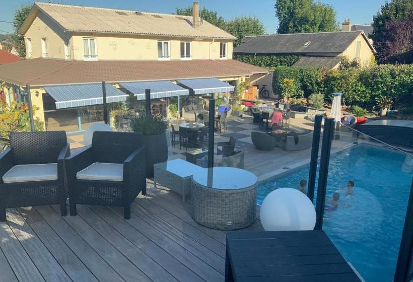 هتل La Piscine