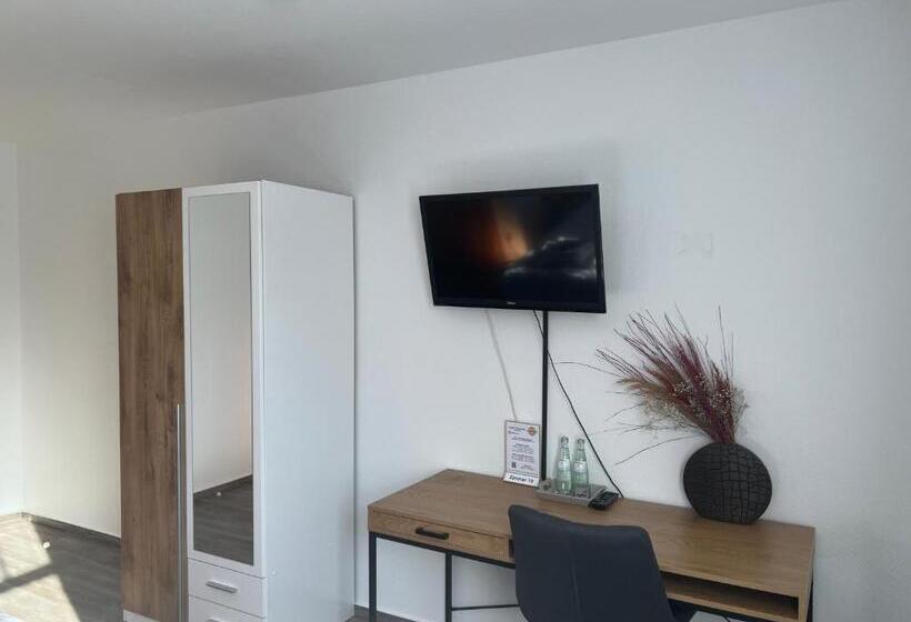 فندق Restaurant Zum Landmann