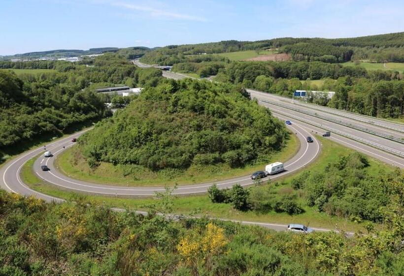 فندق Restaurant Zum Landmann