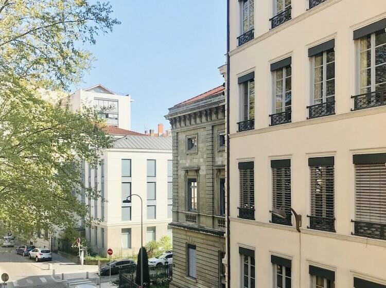 Fotos del hotel Hôtel De L Abbaye:  4