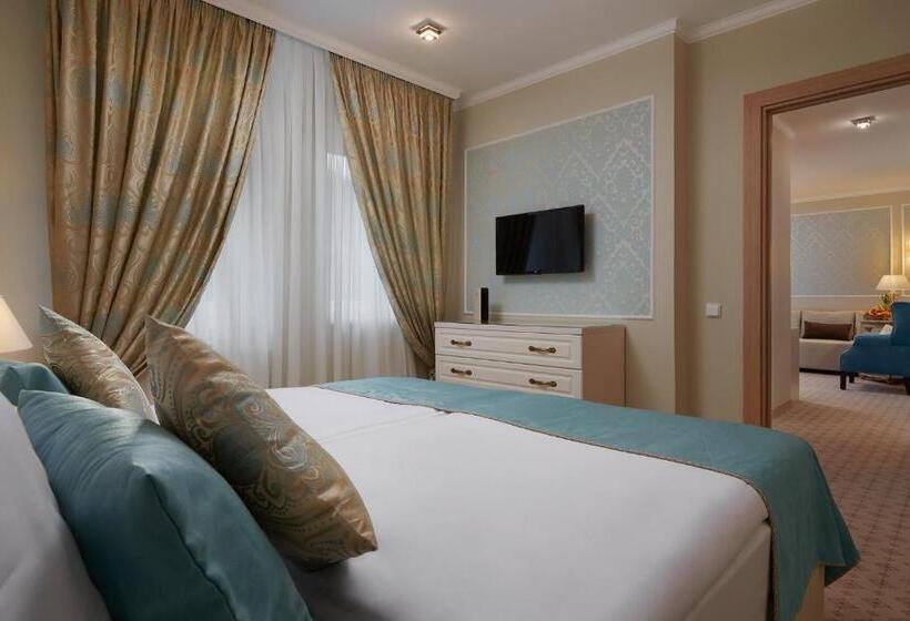 Отель Honour And Grace