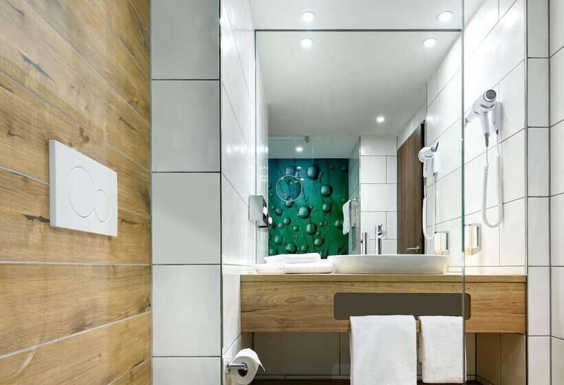 Отель Ibis Styles Aschaffenburg