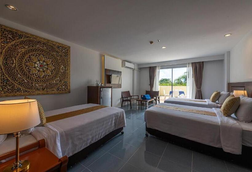 هتل Blue Beach Grand Resort And Spa