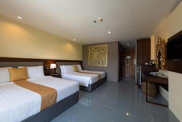 هتل Blue Beach Grand Resort And Spa