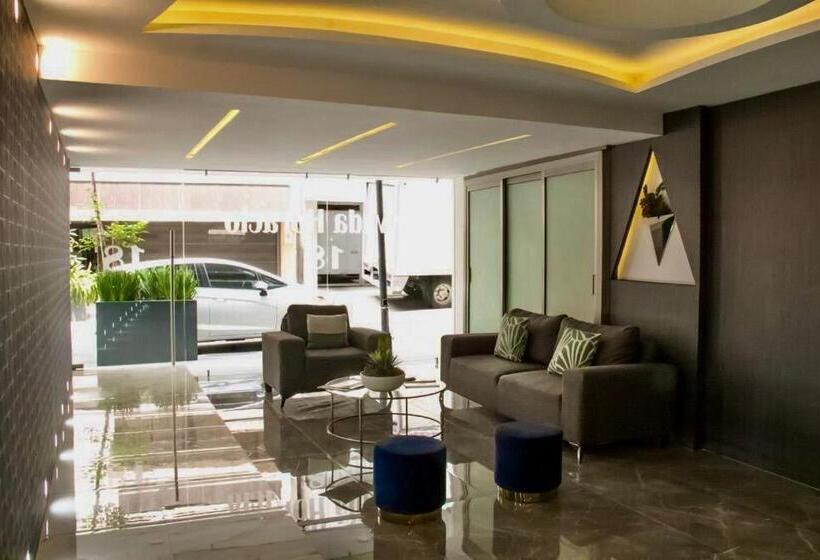 Fotos del hotel Privada De Horacio 18 Residences:  24