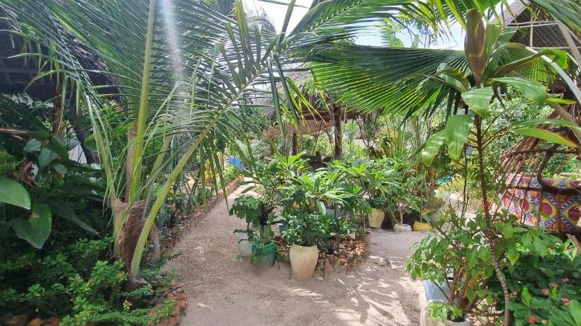 فندق Salama & Mbuyuni Bungalows