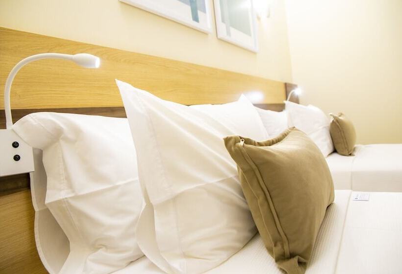 House Inn Hotel   Anashopping