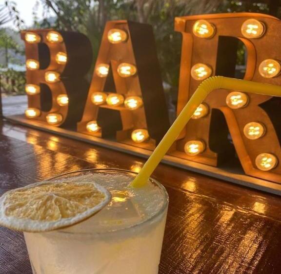 استراحتگاه Eden Bungalows And Beach