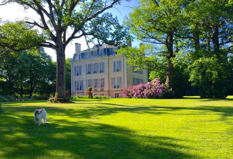 تختخواب و صبحانه Château La Creuzette