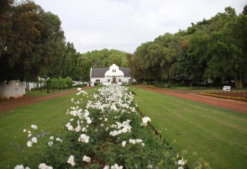 هتل Morgenzon Estate