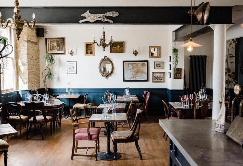 בית מלון כפרי The Crooked Swan