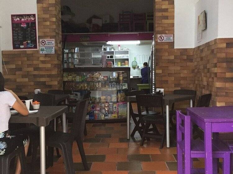 پانسیون Hostal Siloe