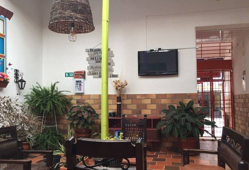 پانسیون Hostal Siloe