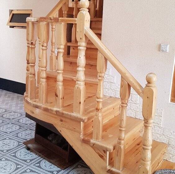 פנסיון Minorai Xurd