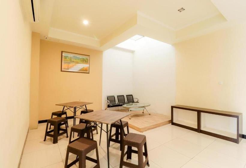 پانسیون Wisma Banda