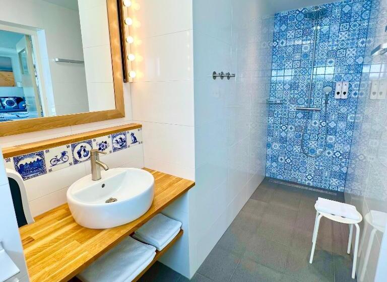 Rooi Bij De Knoptoren B&b