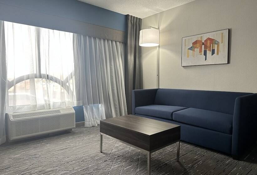 Holiday Inn Express Hotel & Suites West Chester By Ihg