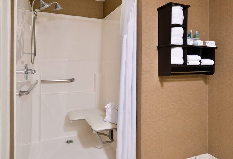 Holiday Inn Express Hotel & Suites West Chester By Ihg