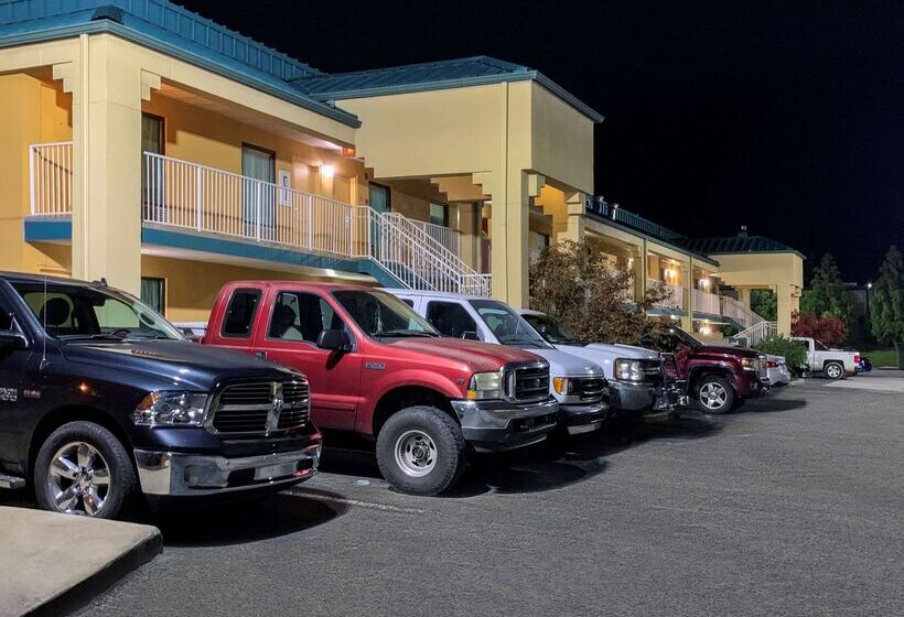 هتل Welcome Inn