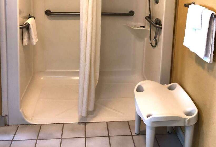 Hotelli Americas Best Value Inn Milledgeville