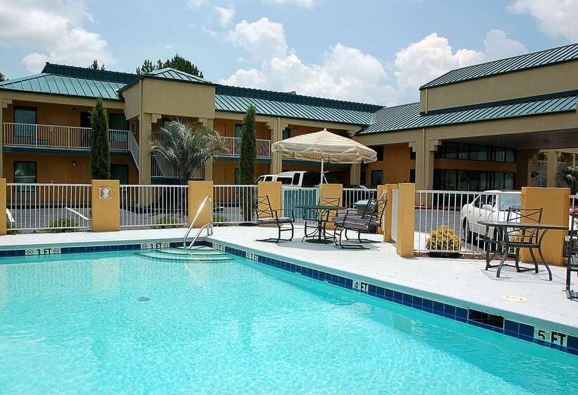 هتل Americas Best Value Inn Milledgeville