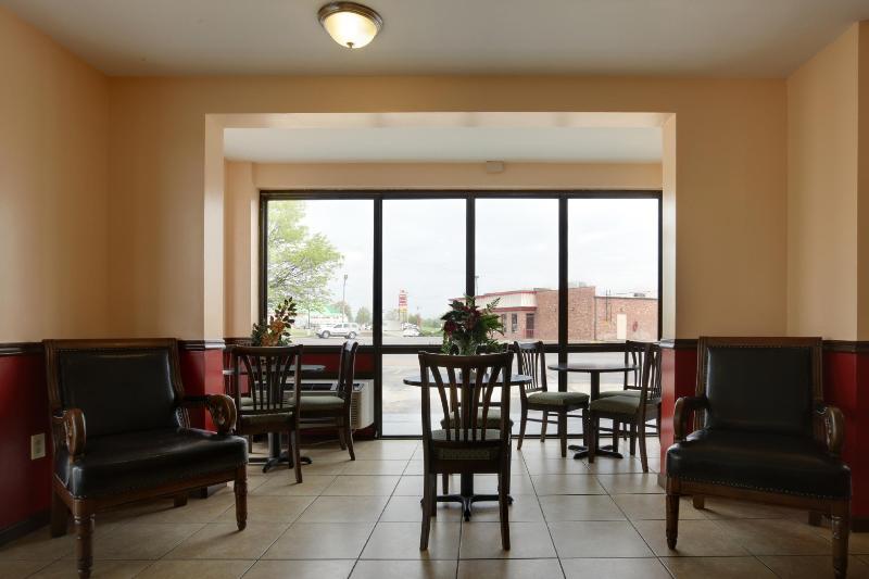 هتل Americas Best Value Inn & Suites Senatobia