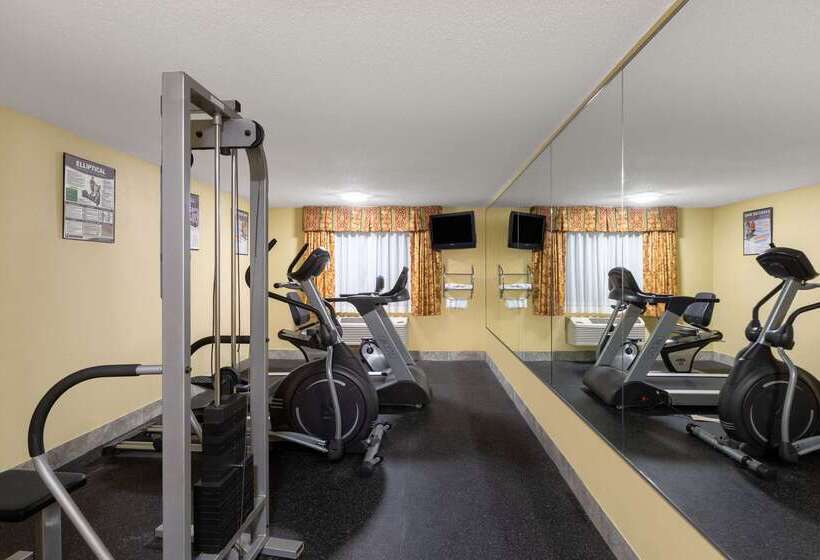 هتل Baymont By Wyndham Fort Dodge