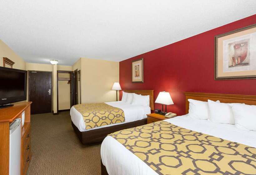 هتل Baymont By Wyndham Fort Dodge