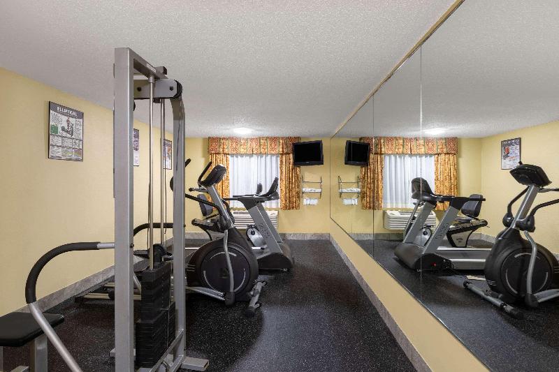 هتل Baymont By Wyndham Fort Dodge