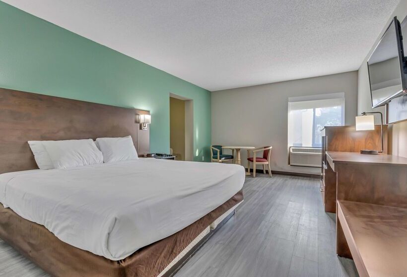 هتل Baymont By Wyndham North Myrtle Beach