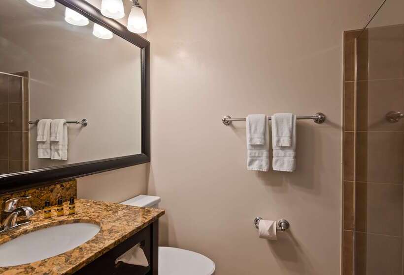 هتل Best Western Plus Coastline Inn