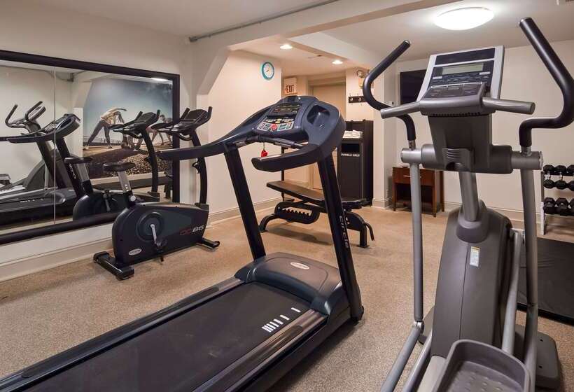 هتل Best Western Plus Coastline Inn