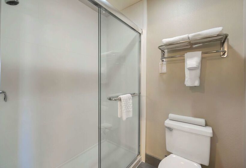 Отель Best Western Plus Wenatchee Downtown