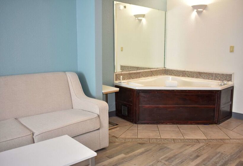 هتل Clarion Pointe Vidalia  Lyons West