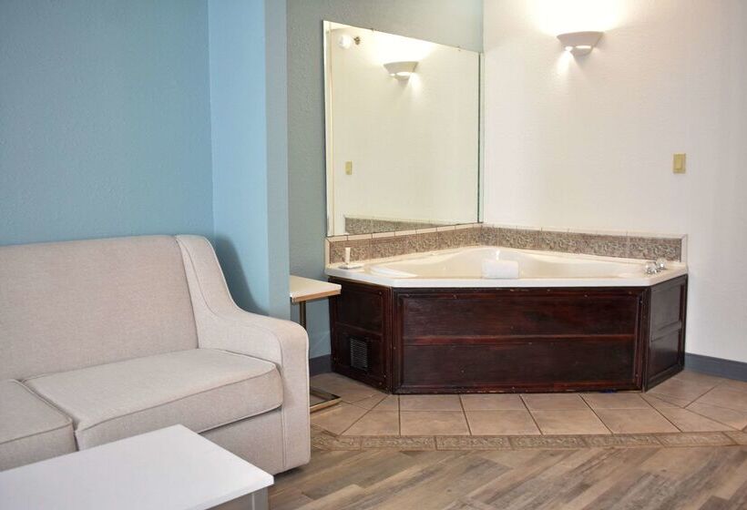 هتل Clarion Pointe Vidalia  Lyons West