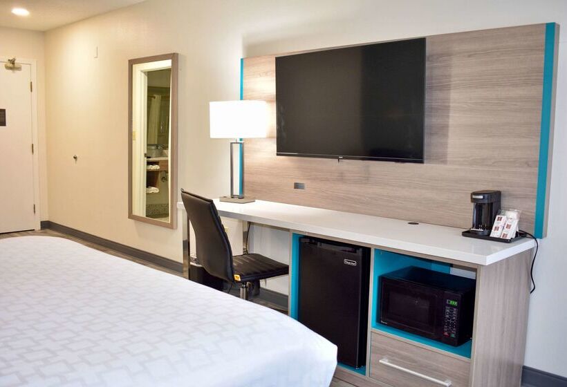 هتل Clarion Pointe Vidalia Lyons West