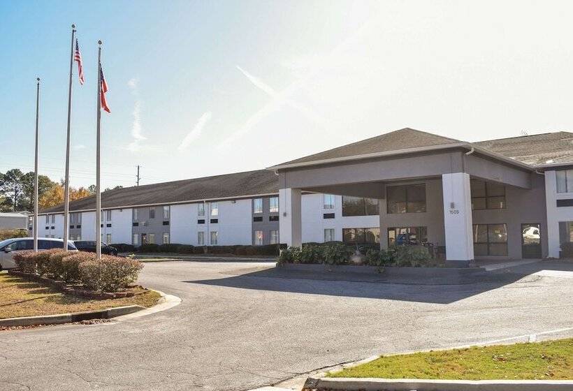 هتل Clarion Pointe Vidalia  Lyons West
