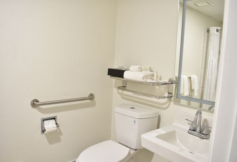 هتل Clarion Pointe Vidalia  Lyons West