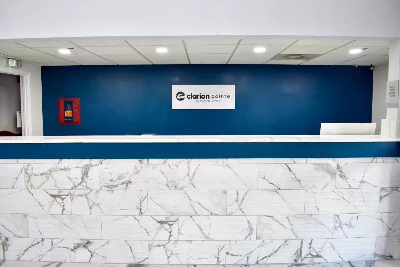 هتل Clarion Pointe Vidalia  Lyons West