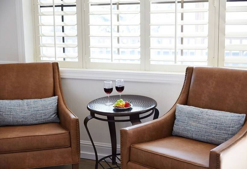 ホテル Coachman's Inn, A Four Sisters Inn