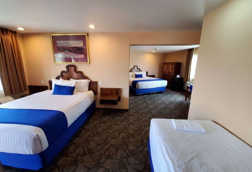 هتل Colony Inn